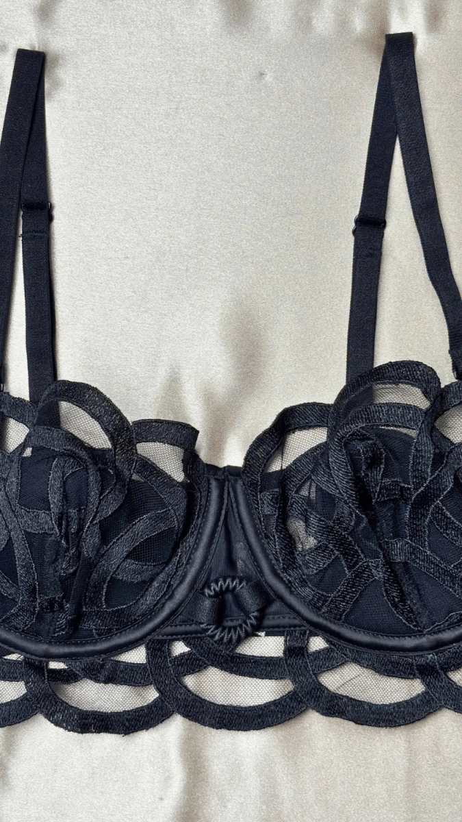 Fleur Black Bra - TRÈS FOU OR SOMETHING
