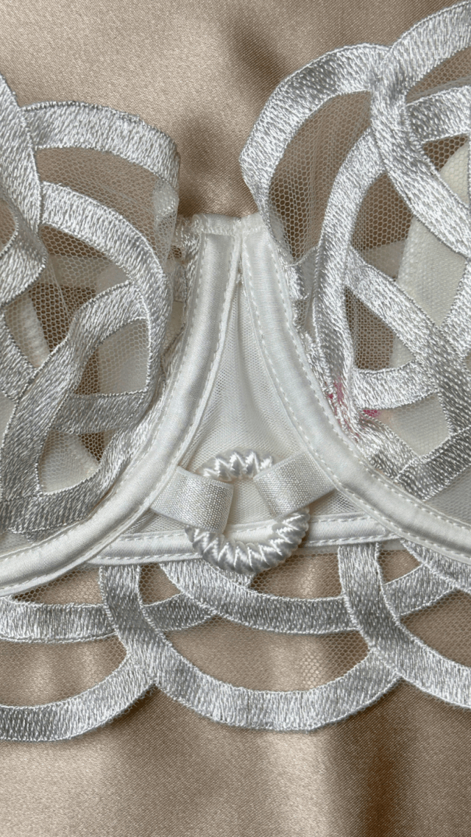 Fleur White Bra - TRÈS FOU OR SOMETHING