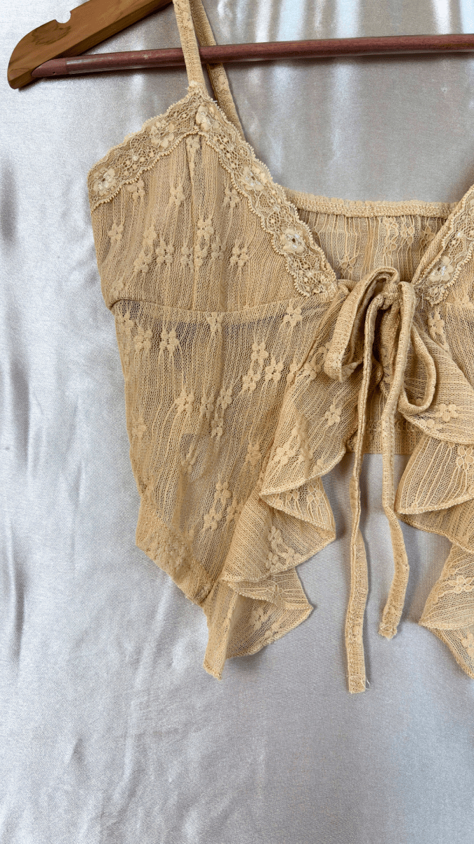 Flirty Frills Top - TRÈS FOU OR SOMETHING