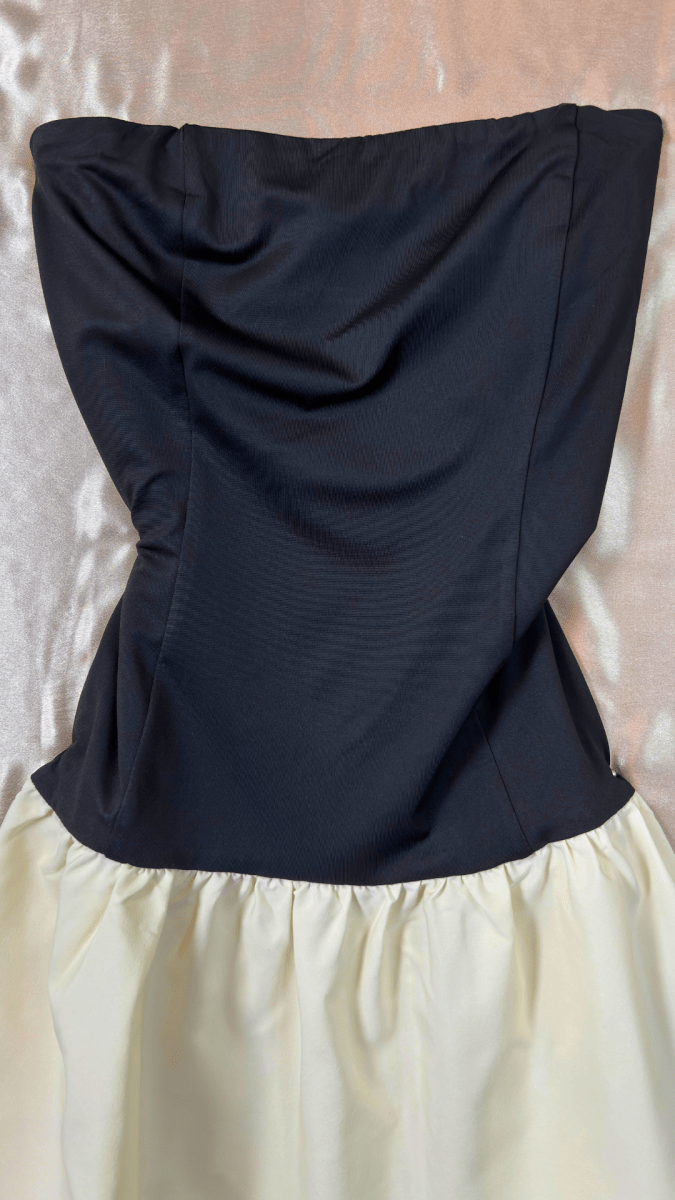 Flow Freely High Contrast Dress - TRÈS FOU OR SOMETHING