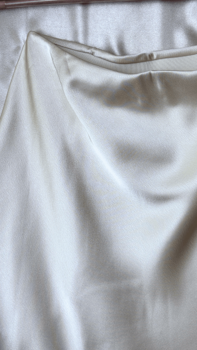 Flowy Satin Gold Skirt - TRÈS FOU OR SOMETHING