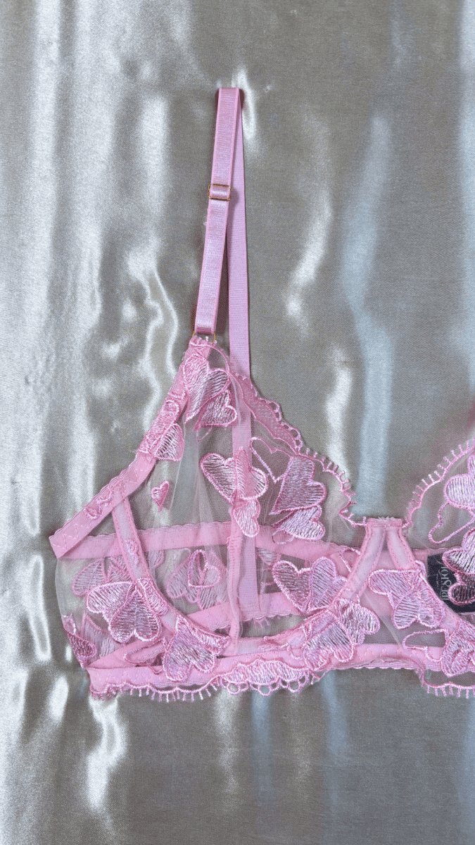 Fluttering Hearts Bra - TRÈS FOU OR SOMETHING