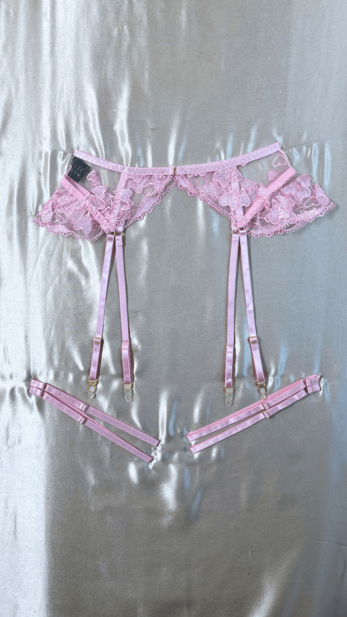 Fluttering Hearts Garter - TRÈS FOU OR SOMETHING