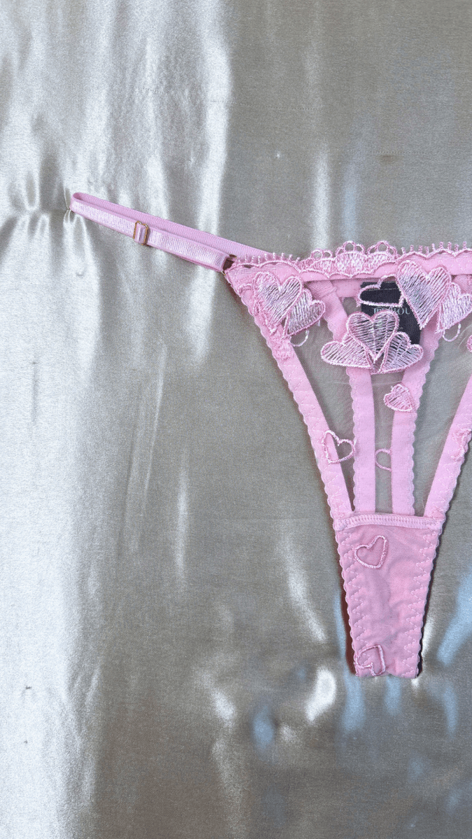 Fluttering Hearts Panty - TRÈS FOU OR SOMETHING