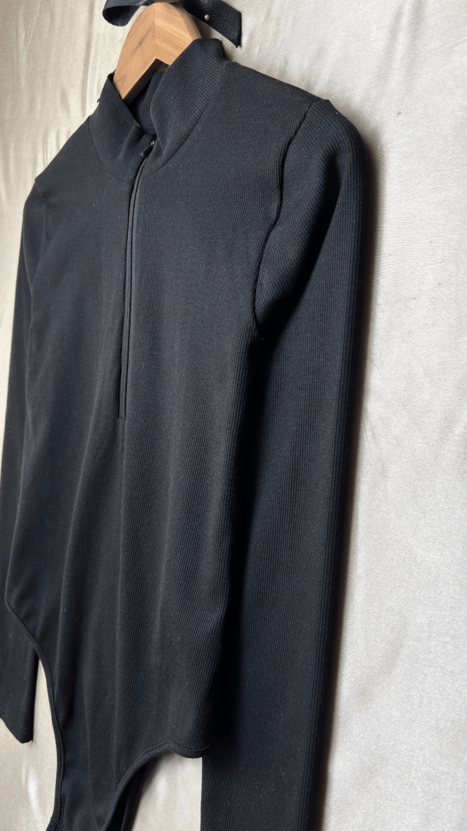 Foundation Frontal Zip Long Sleeve Black Bodysuit Top - TRÈS FOU OR SOMETHING