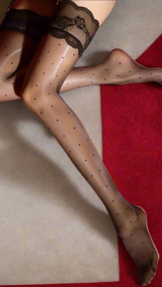 Freckles in Lace Stockings - TRÈS FOU OR SOMETHING