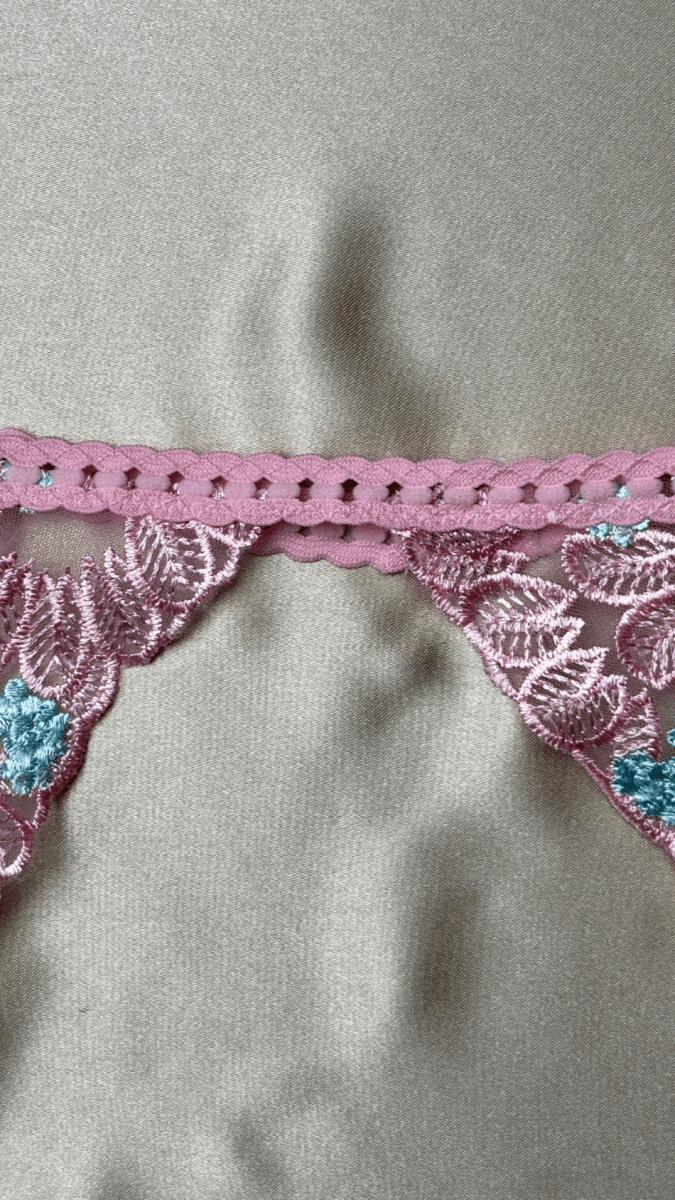Gardenia Garter - TRÈS FOU OR SOMETHING