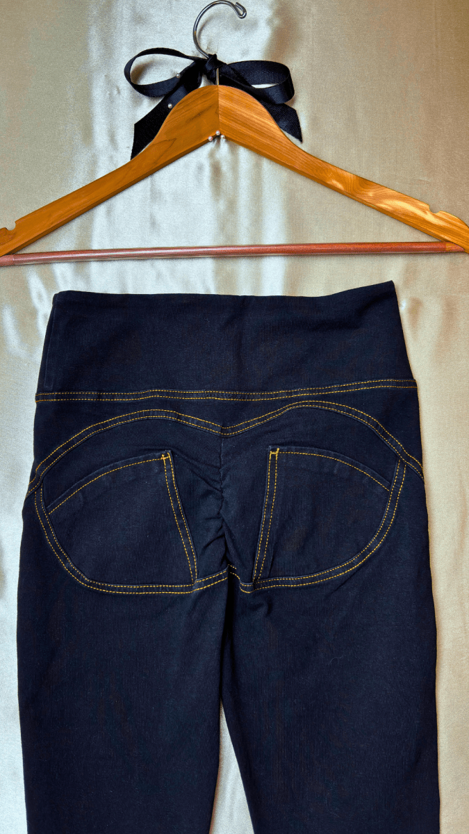 High Rise Butt Enhancer Black Jeggings - TRÈS FOU OR SOMETHING