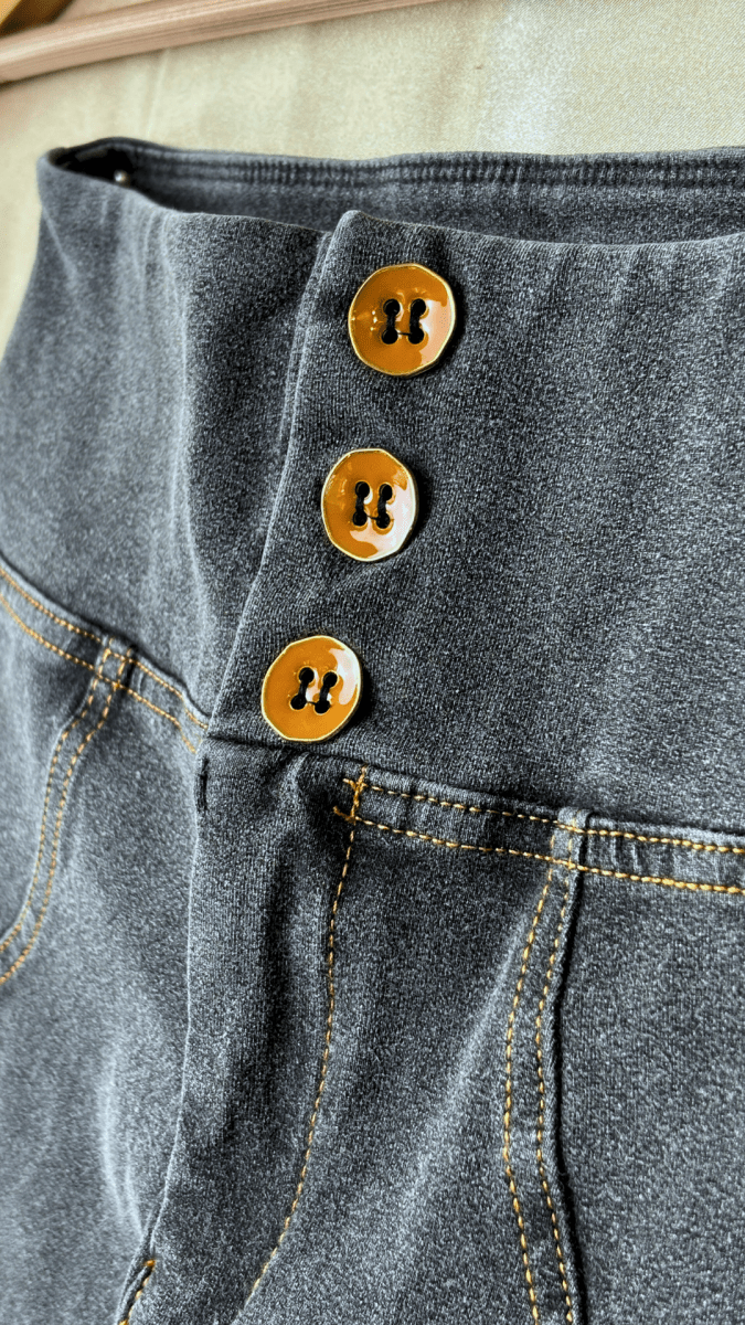 High Rise Butt Enhancer Gray Jeggings - TRÈS FOU OR SOMETHING