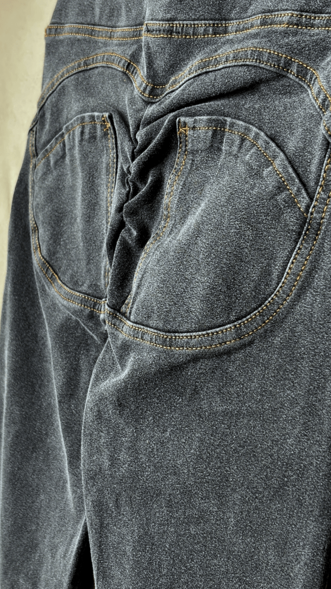 High Rise Butt Enhancer Gray Jeggings - TRÈS FOU OR SOMETHING