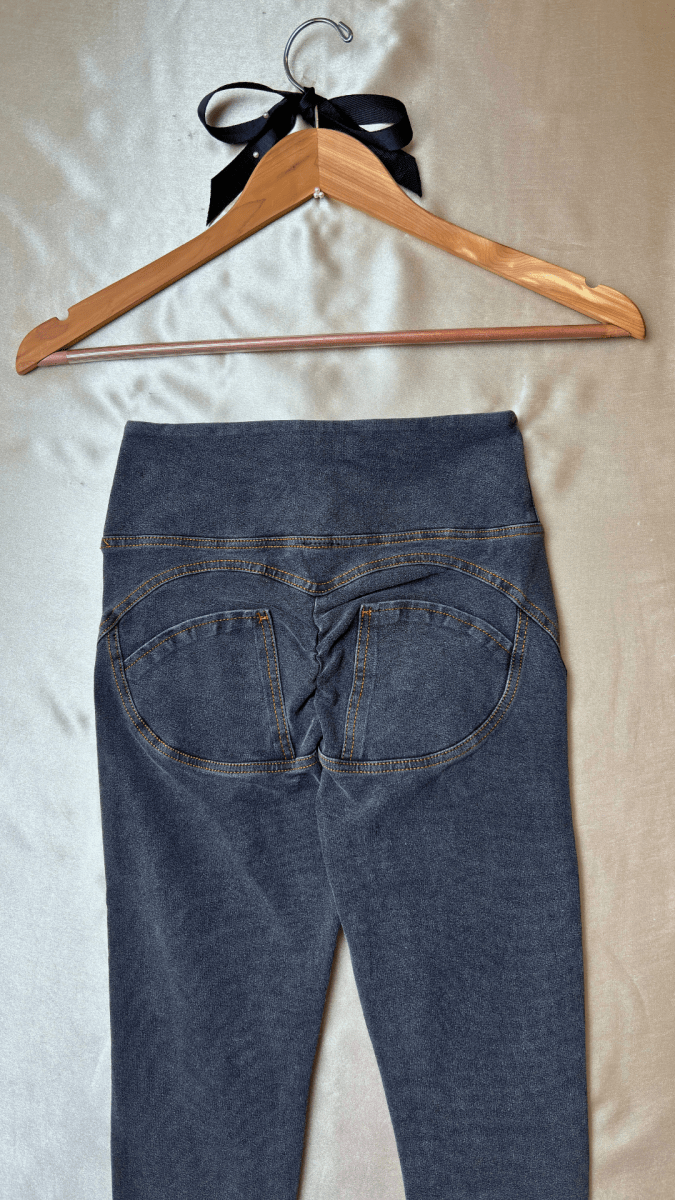 High Rise Butt Enhancer Gray Jeggings - TRÈS FOU OR SOMETHING