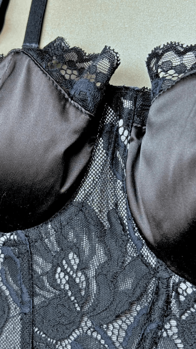 Jolie Black Bustier - TRÈS FOU OR SOMETHING