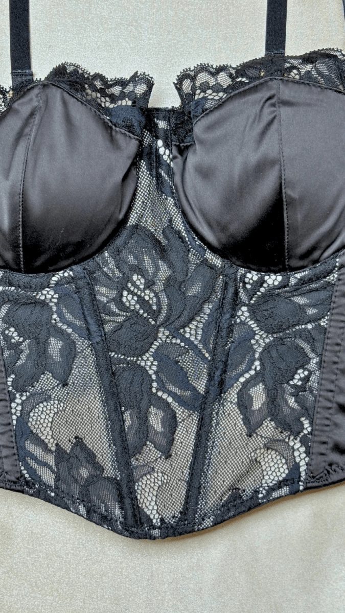 Jolie Black Bustier - TRÈS FOU OR SOMETHING