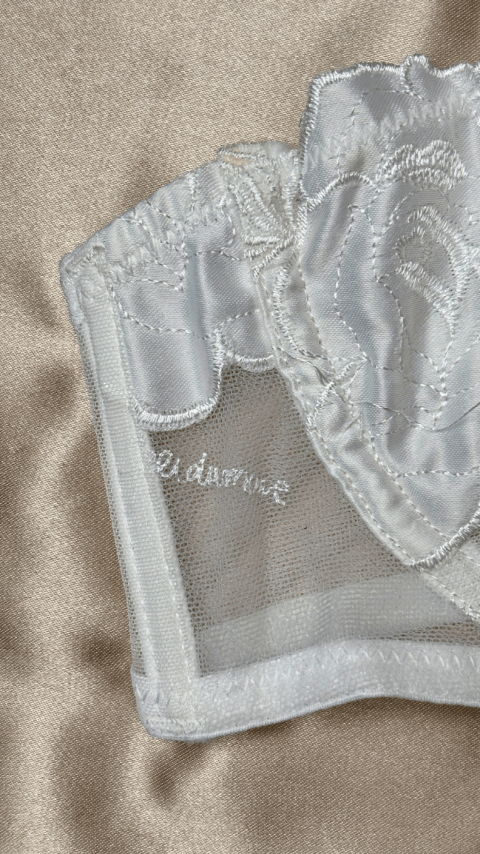 Joy White Bra - TRÈS FOU OR SOMETHING