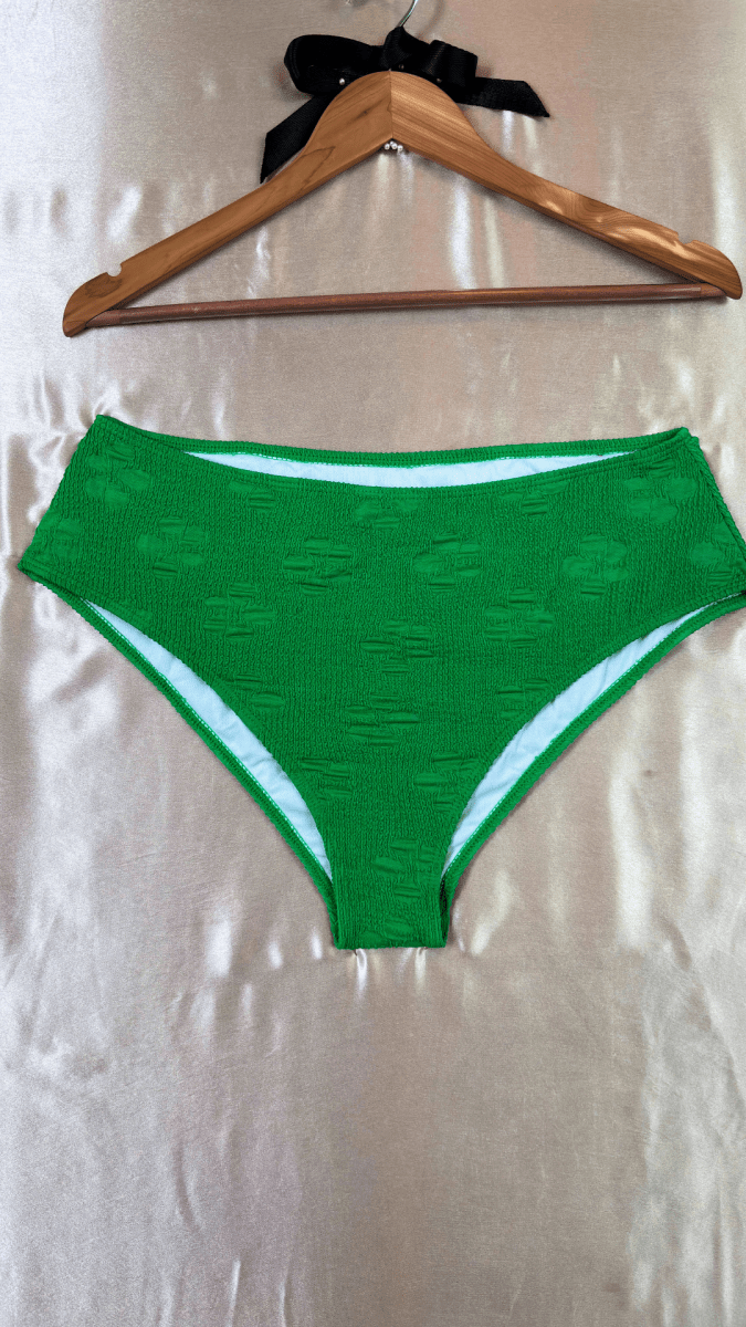 Jungle Bikini Bottom - TRÈS FOU OR SOMETHING