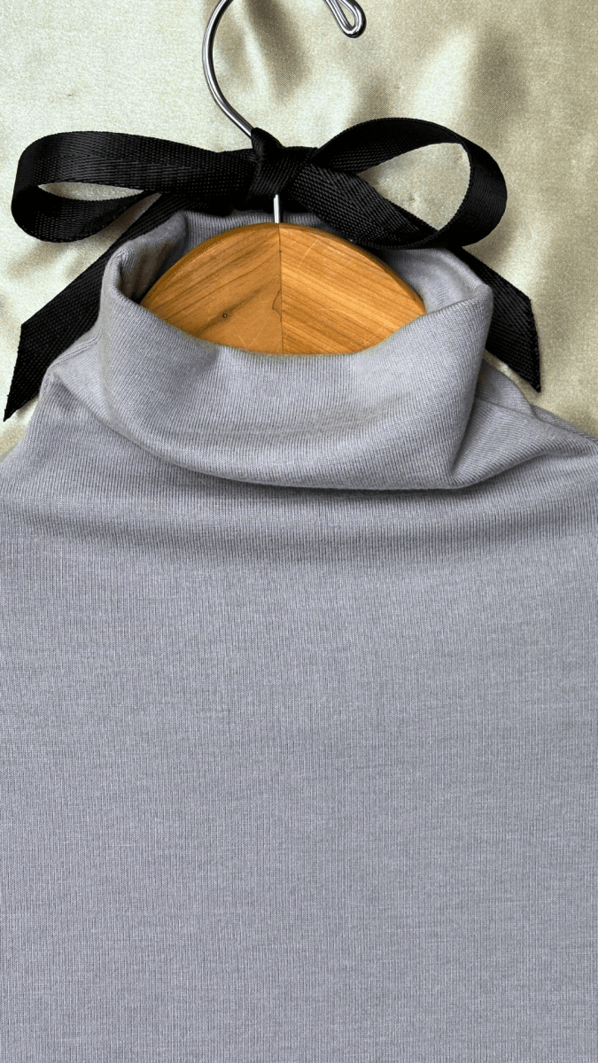 KeepWarm Long Sleeve Gray Turtleneck Top - TRÈS FOU OR SOMETHING