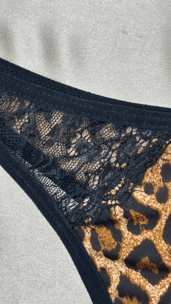 Leona Panty - TRÈS FOU OR SOMETHING