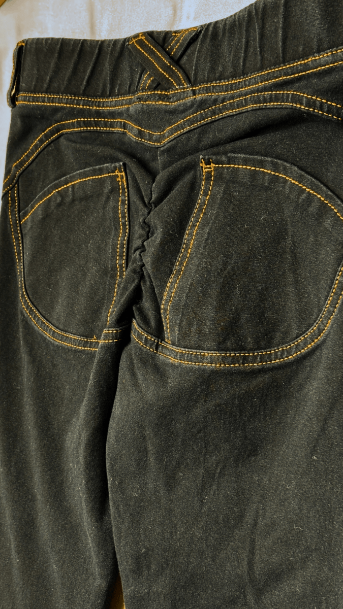 Low Rise Stay Up Butt Enhancer Black Jeggings - TRÈS FOU OR SOMETHING