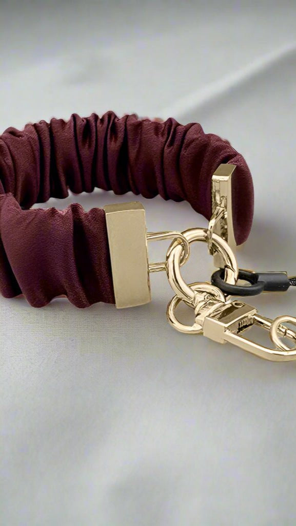 Luxury Phone Strap - TRÈS FOU OR SOMETHING