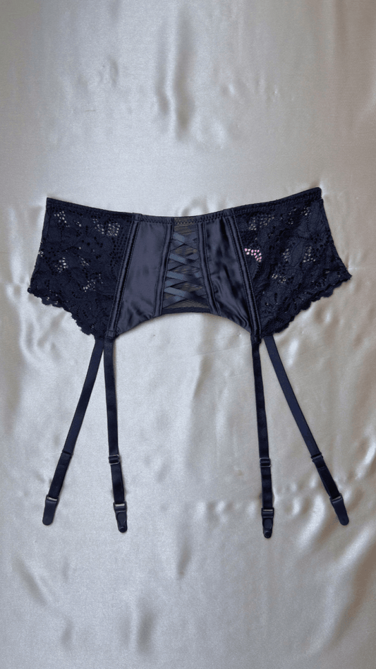 Lyla Black Garter - TRÈS FOU OR SOMETHING
