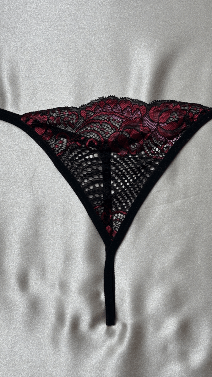Marie - Annette Panty - TRÈS FOU OR SOMETHING