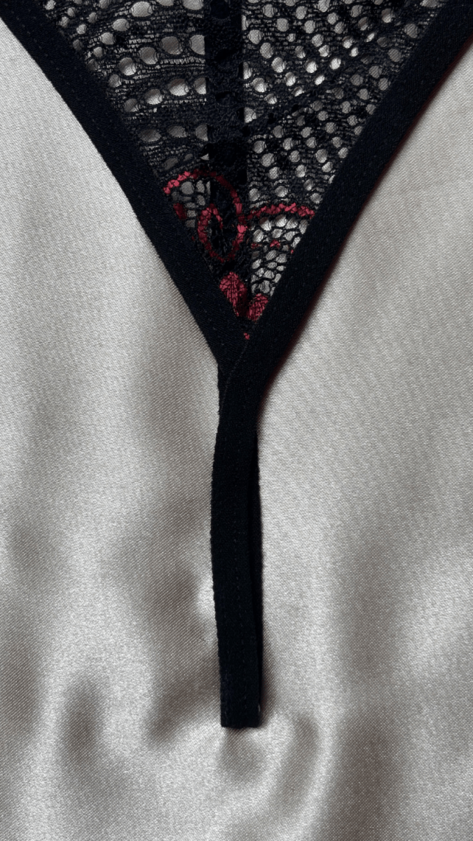 Marie - Annette Panty - TRÈS FOU OR SOMETHING