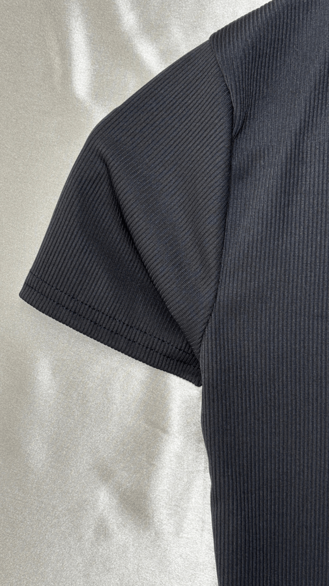 Minimal Turtle Short Sleeve Bodysuit - TRÈS FOU OR SOMETHING