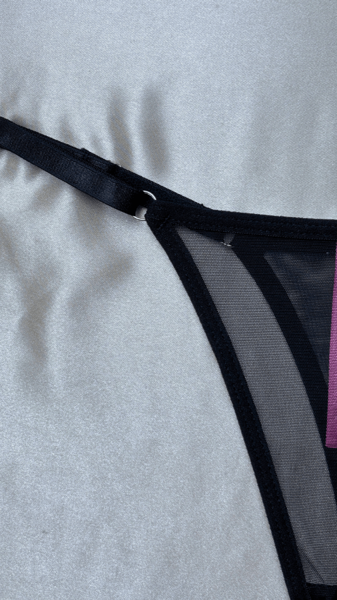 Miss Carter Panty - TRÈS FOU OR SOMETHING
