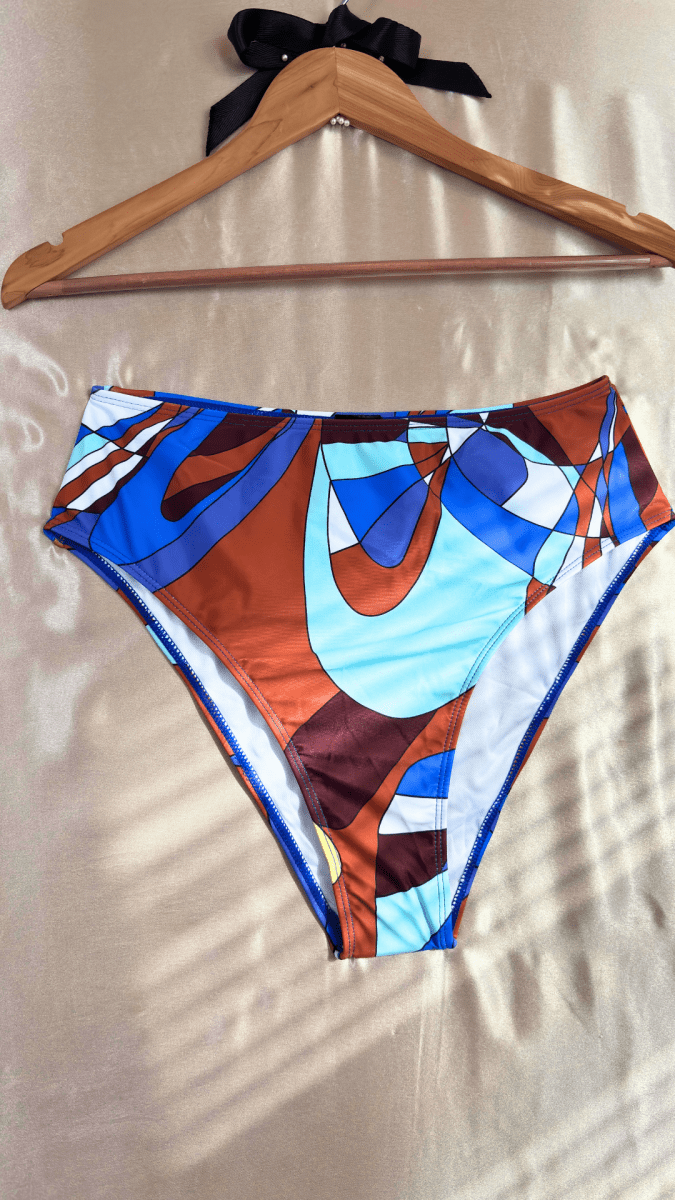 Mother Earth Bikini Bottom - TRÈS FOU OR SOMETHING