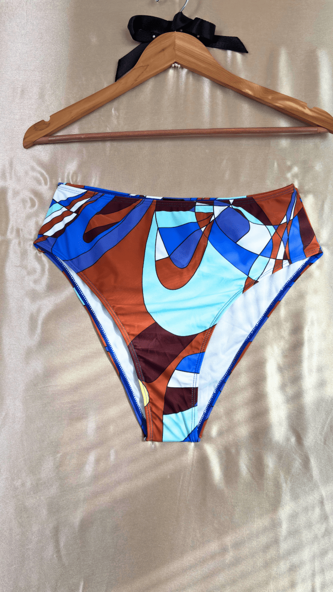 Mother Earth Bikini Bottom - TRÈS FOU OR SOMETHING