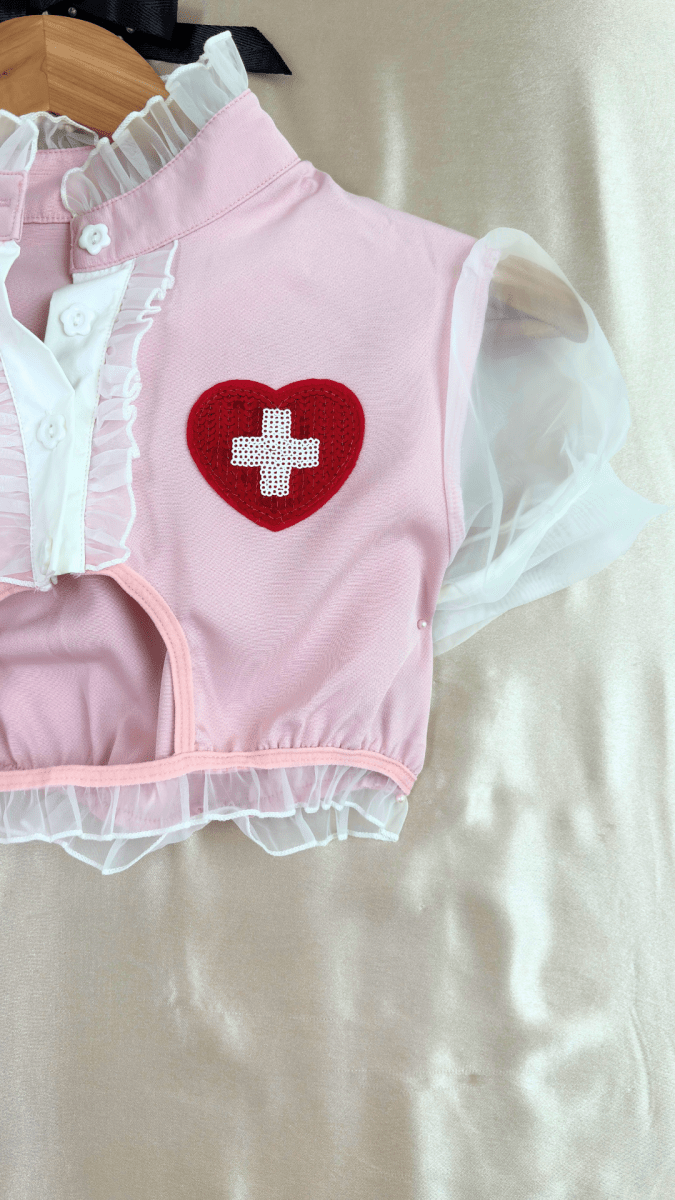 Nurse My Heart Top - TRÈS FOU OR SOMETHING