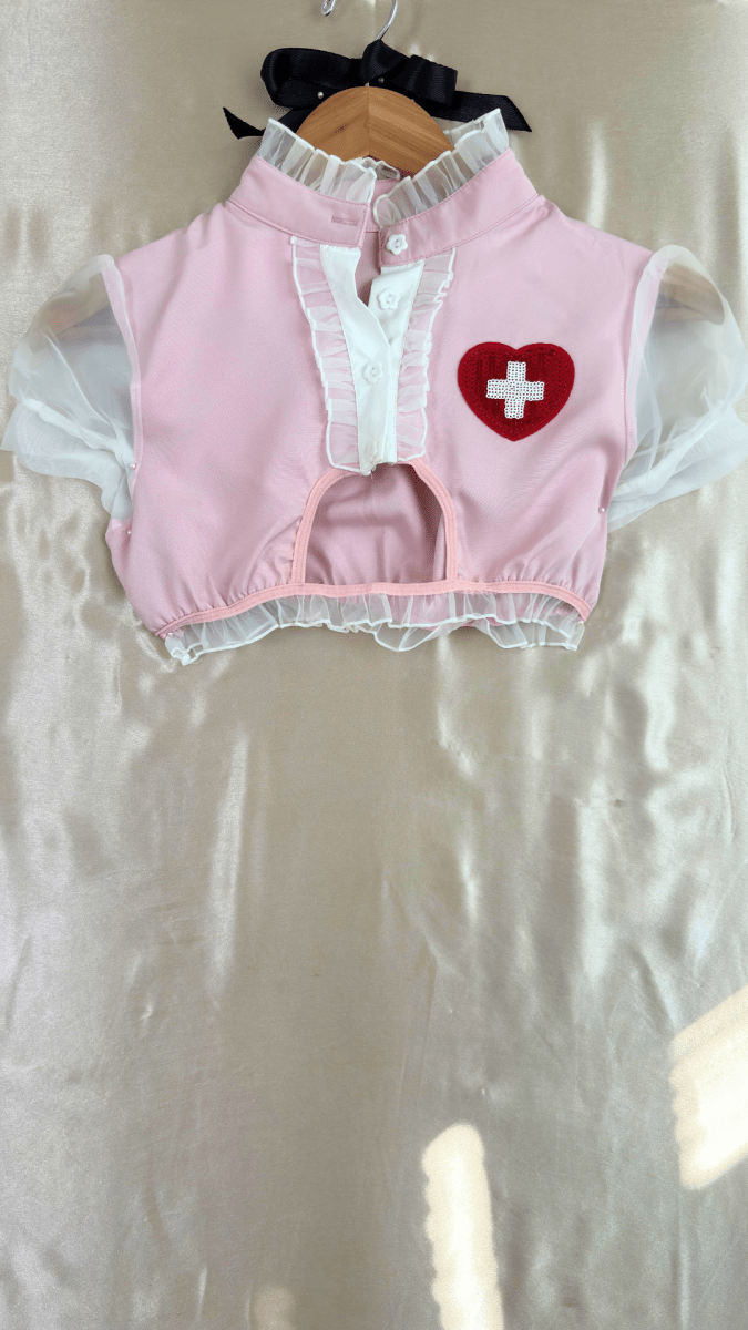 Nurse My Heart Top - TRÈS FOU OR SOMETHING