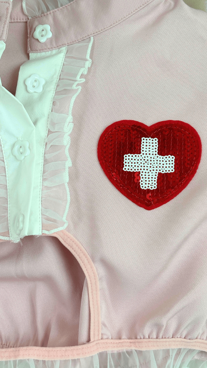 Nurse My Heart Top - TRÈS FOU OR SOMETHING