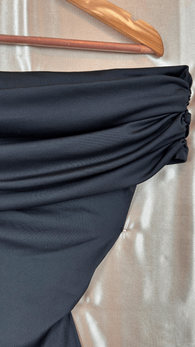 Off The Shoulders Backless Dress - TRÈS FOU OR SOMETHING