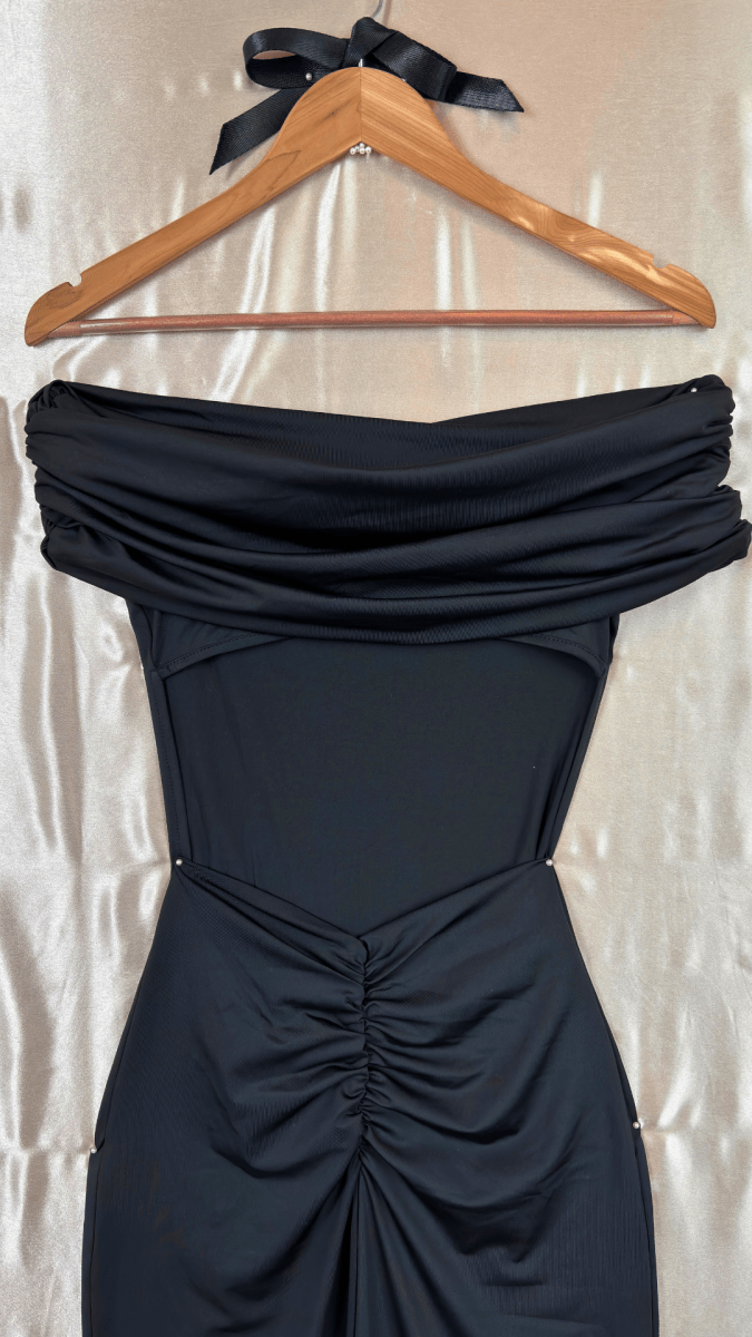 Off The Shoulders Backless Dress - TRÈS FOU OR SOMETHING