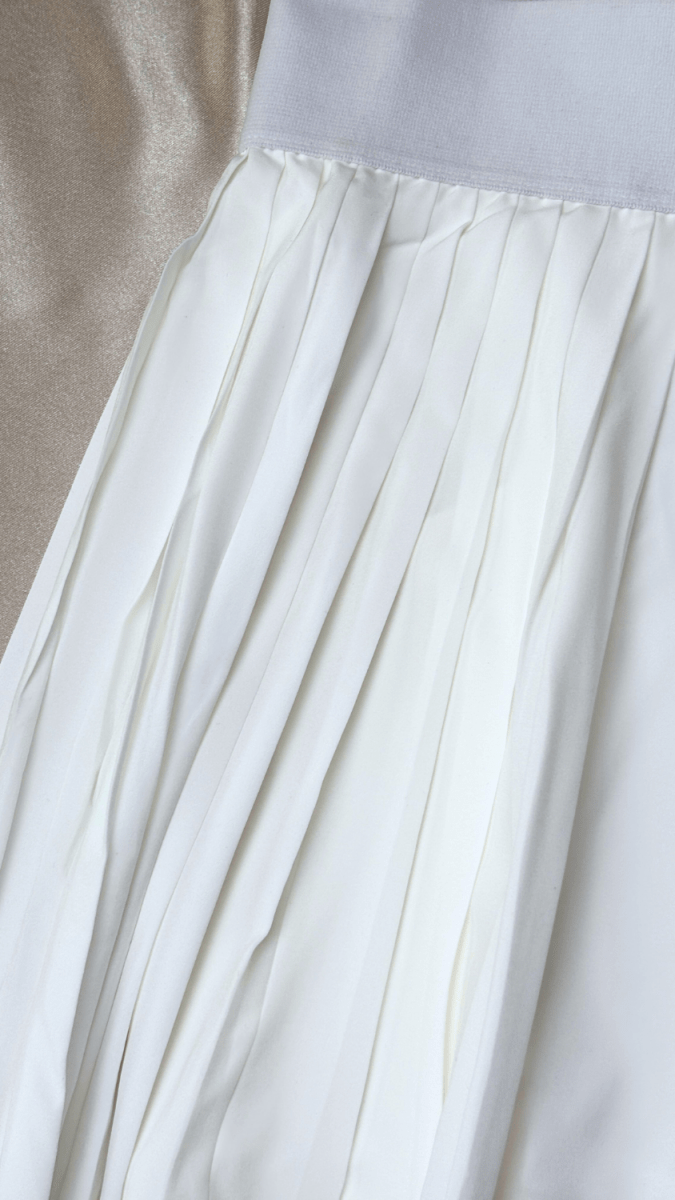 Pleated Athleisure White Skirt - TRÈS FOU OR SOMETHING