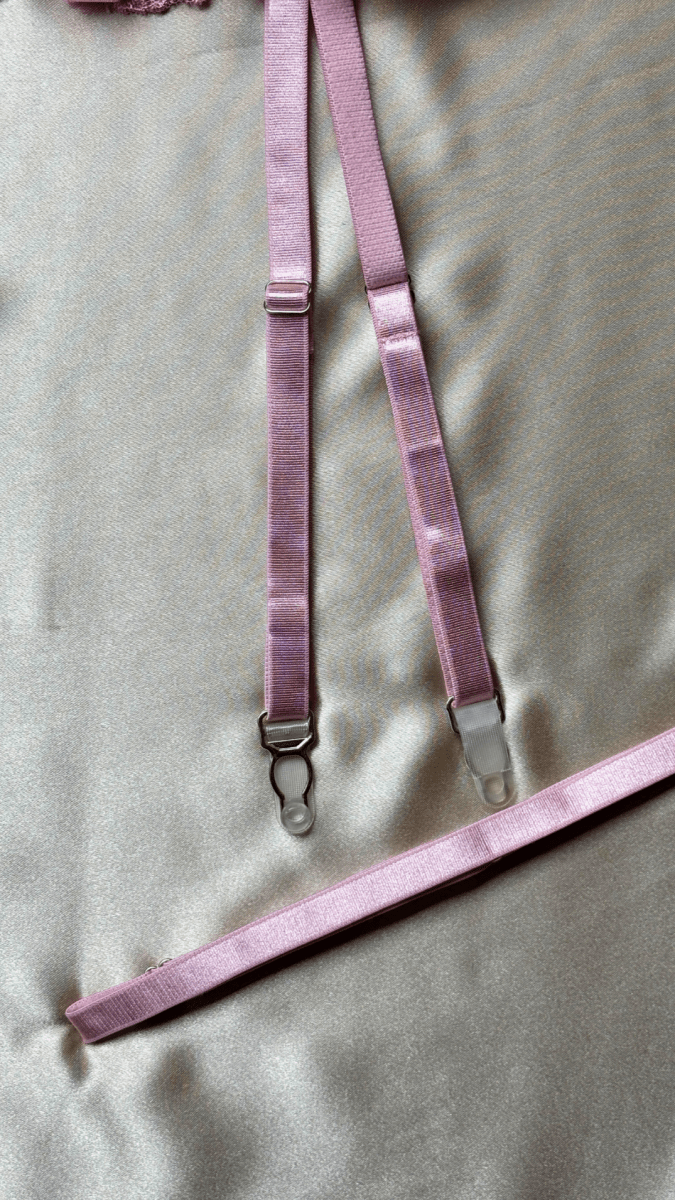 Princess Garter - TRÈS FOU OR SOMETHING