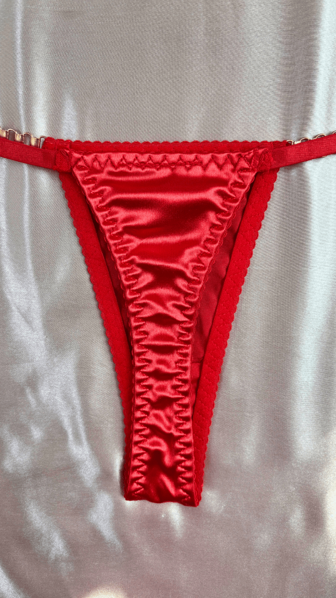 Roses are Red and Chains Panty - TRÈS FOU OR SOMETHING