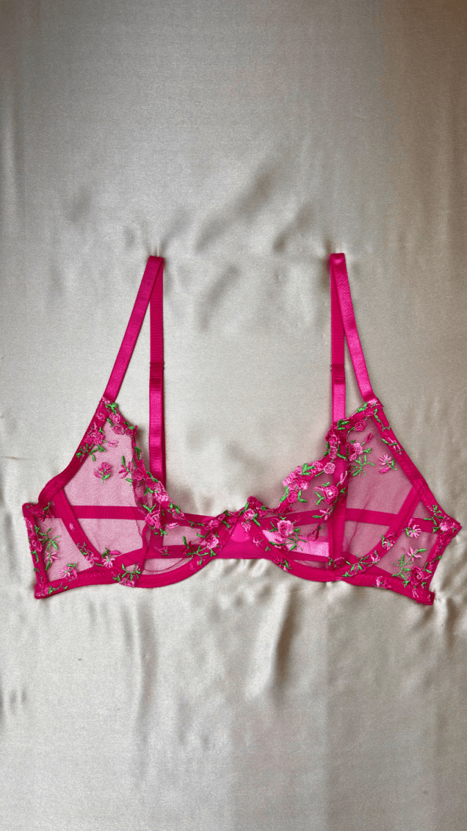 Rosie Bra - TRÈS FOU OR SOMETHING