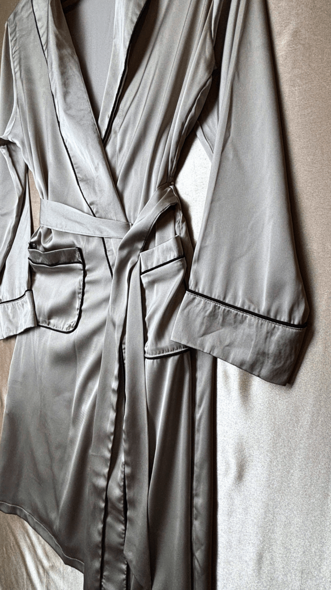 Satin Collared Gray Robe - TRÈS FOU OR SOMETHING