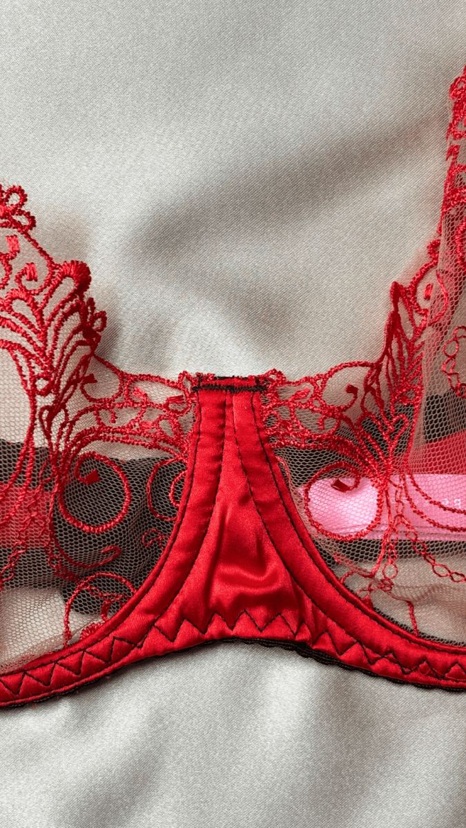 Scarlett Bra - TRÈS FOU OR SOMETHING