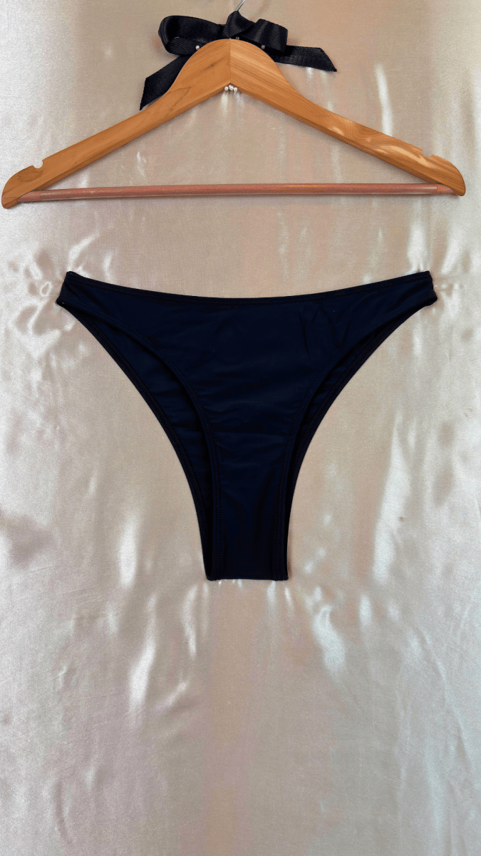 Sea Shell Pearls Bikini Bottom - TRÈS FOU OR SOMETHING