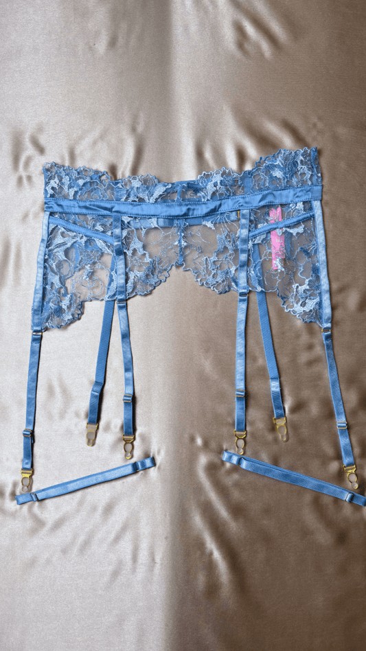 Serene Garter - TRÈS FOU OR SOMETHING