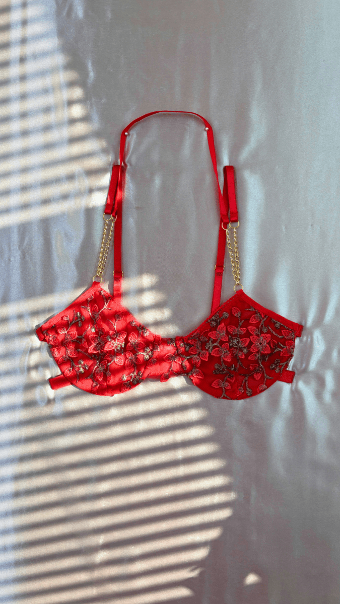 Summer's Fruit in Gold Bra - TRÈS FOU OR SOMETHING