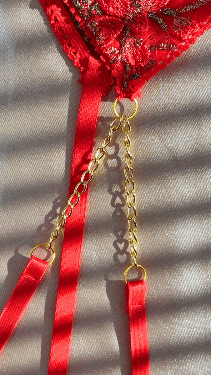 Summer's Fruit in Gold Garter - TRÈS FOU OR SOMETHING