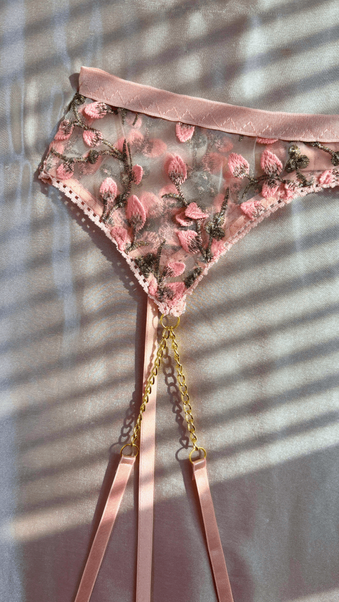 Summer's Fruit in Gold Garter - TRÈS FOU OR SOMETHING