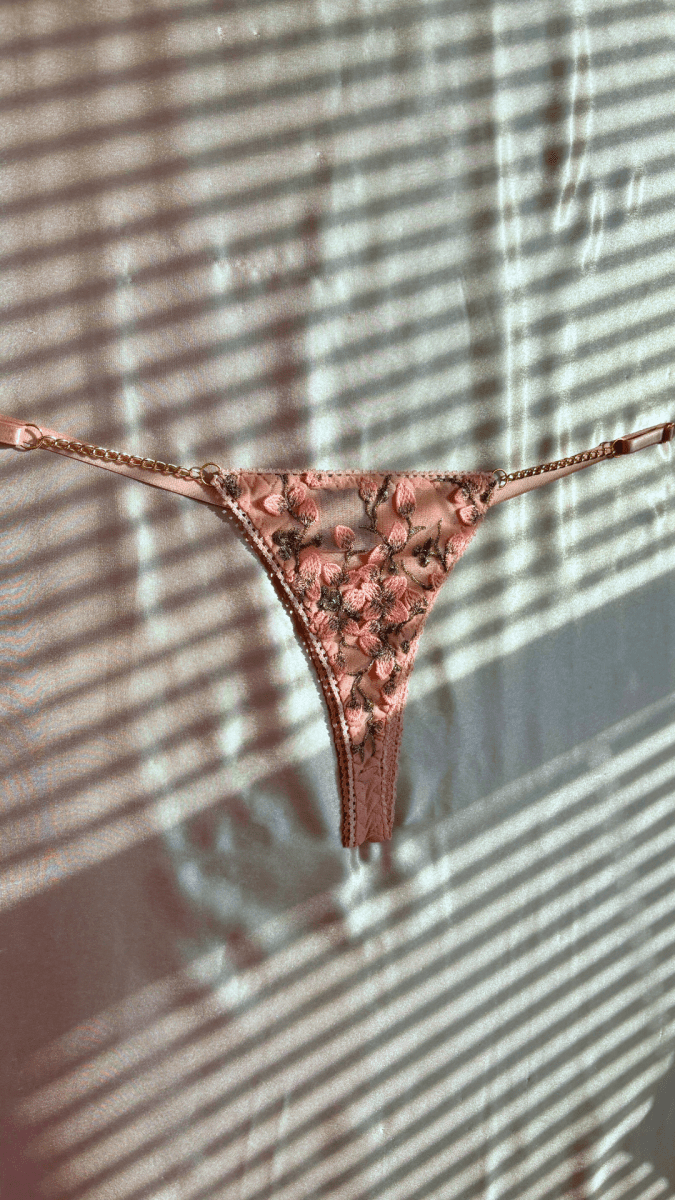 Summer's Fruit in Gold Panty - TRÈS FOU OR SOMETHING