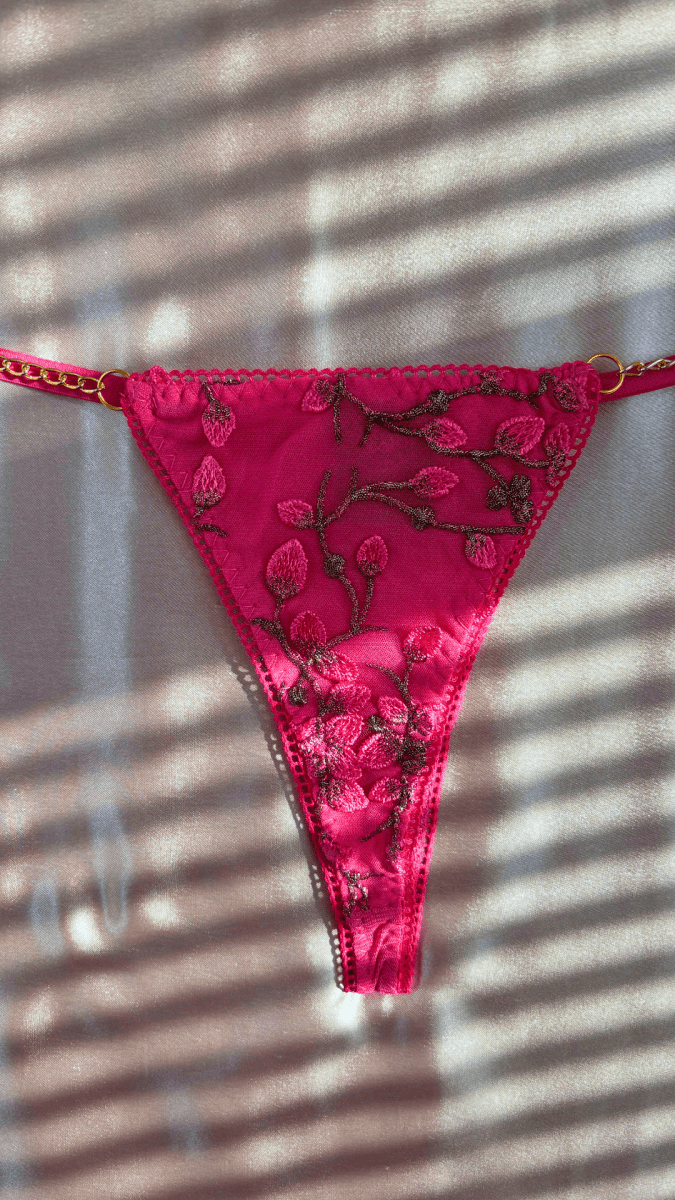 Summer's Fruit in Gold Panty - TRÈS FOU OR SOMETHING