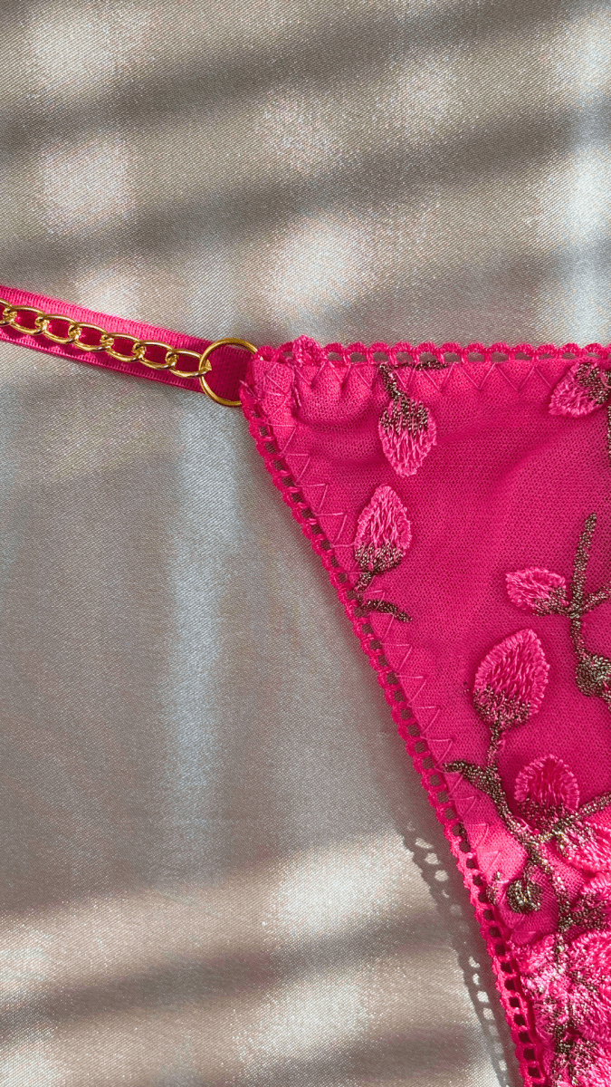 Summer's Fruit in Gold Panty - TRÈS FOU OR SOMETHING