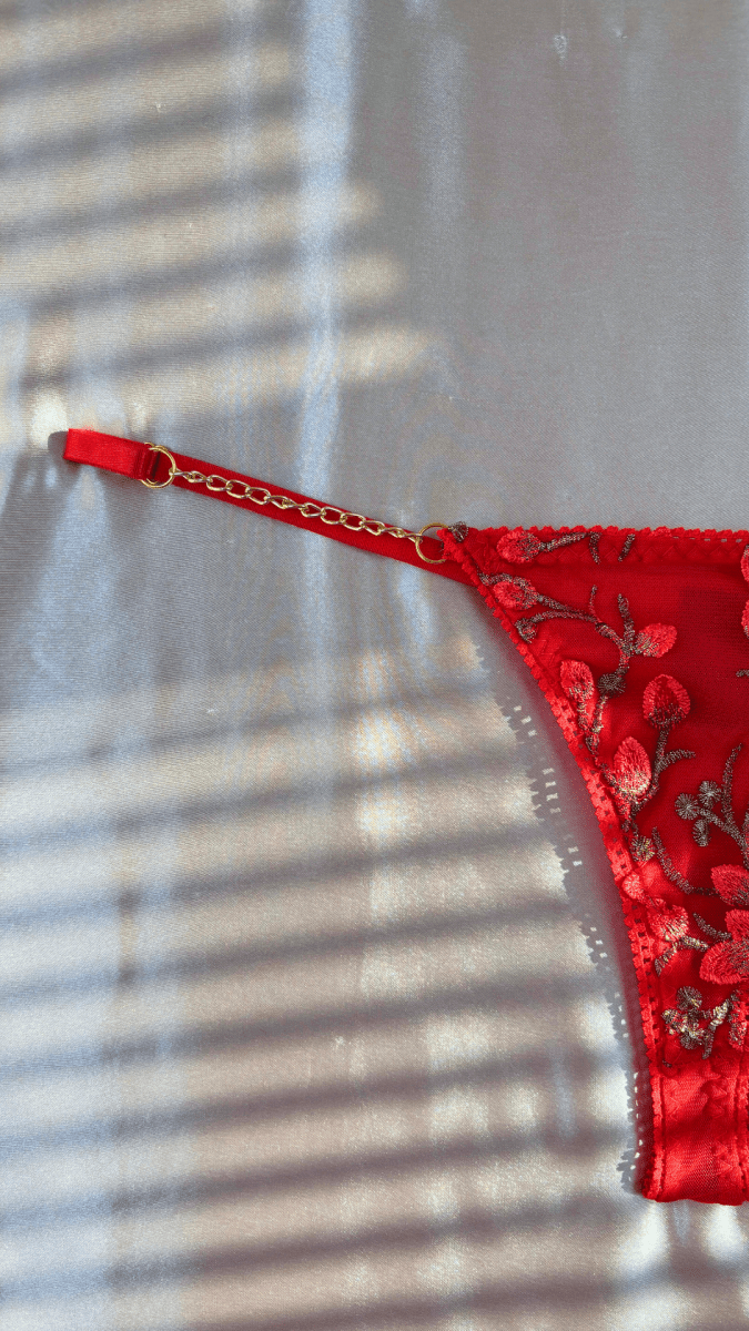 Summer's Fruit in Gold Panty - TRÈS FOU OR SOMETHING